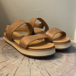 Nisolo go to flatform sandals
